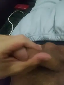 Snapshot of maxxx20202020 chatting on December 2025 01:17:01 AM maxxx20202020 online show from December 2025 01:17:01 AM