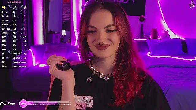 Snapshot of BratzieDarsie chatting on July 2026 02:10:02 PM BratzieDarsie online show from July 2026 02:10:02 PM