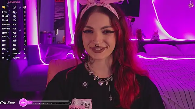 Snapshot of BratzieDarsie chatting on July 2026 03:20:02 PM BratzieDarsie online show from July 2026 03:20:02 PM