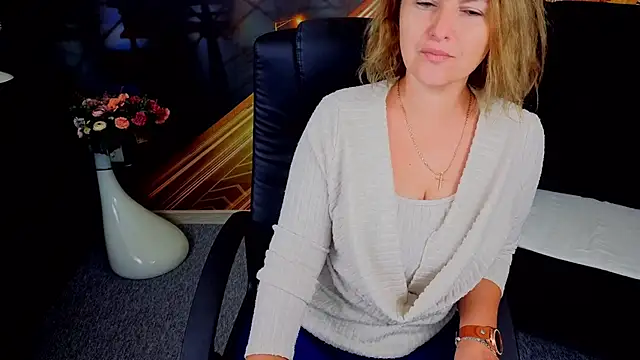 EmmaxPark online show from October 2025 05:50:01 AM