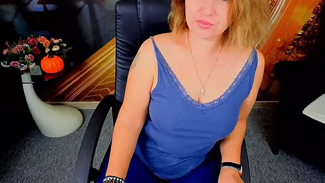 EmmaxPark online show from November 2025 06:29:01 AM