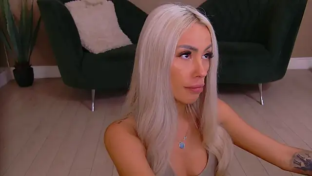 Bailey Rush online show from April 2026 06:45:02 PM