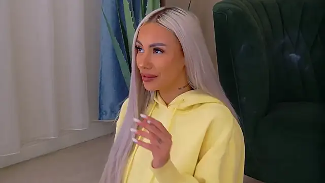 Bailey Rush online show from December 2025 04:39:02 PM