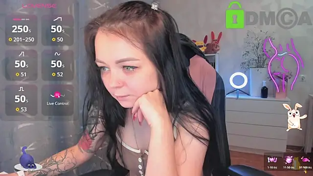 Snapshot of AnnyHoney_ chatting on October 2025 12:04:02 PM AnnyHoney online show from October 2025 12:04:02 PM