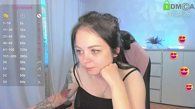 Snapshot of AnnyHoney_ chatting on July 2026 01:30:02 PM AnnyHoney online show from July 2026 01:30:02 PM