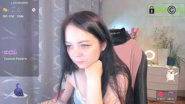 Snapshot of AnnyHoney_ chatting on September 2025 01:39:01 PM AnnyHoney online show from September 2025 01:39:01 PM