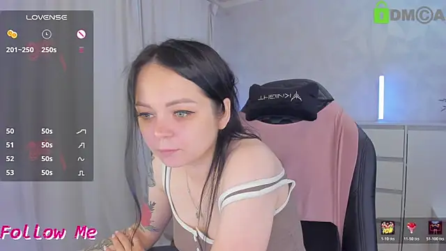Snapshot of AnnyHoney_ chatting on June 2026 11:48:02 AM AnnyHoney online show from June 2026 11:48:02 AM