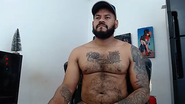 Snapshot of Damian64420 chatting on November 2025 05:46:01 PM Damian64420 online show from November 2025 05:46:01 PM