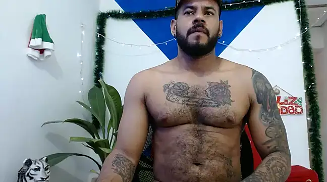 Snapshot of Damian64420 chatting on December 2024 06:38:02 PM Damian64420 online show from December 2024 06:38:02 PM