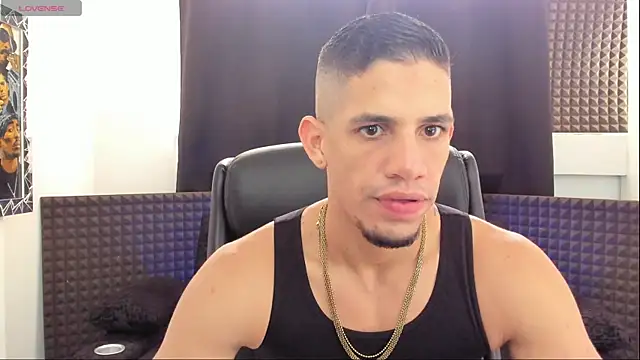 jhonnysnow17 online show from July 2026 07:32:02 PM