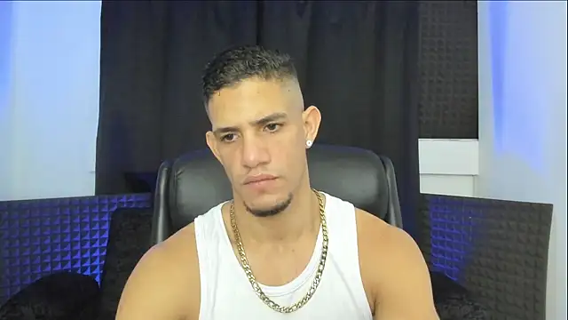 jhonnysnow17 online show from June 2026 01:03:01 AM