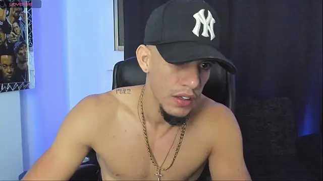 jhonnysnow17 online show from May 2026 04:50:01 AM