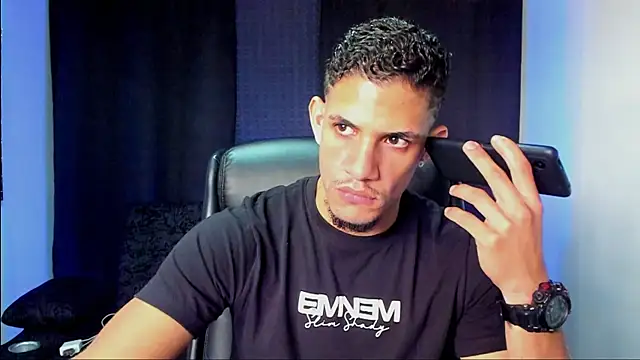 jhonnysnow17 online show from January 2026 03:16:02 PM