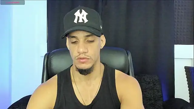 jhonnysnow17 online show from May 2026 03:57:02 AM