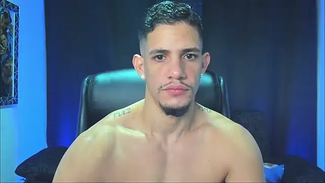 jhonnysnow17 online show from November 2025 08:23:01 PM