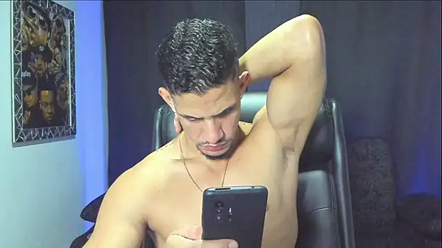 jhonnysnow17 online show from December 2025 03:22:02 AM