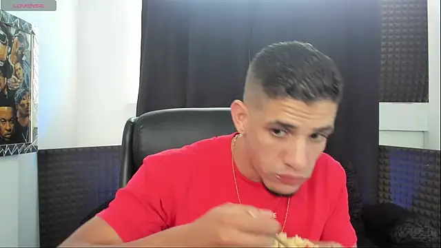 jhonnysnow17 online show from June 2026 10:27:02 PM