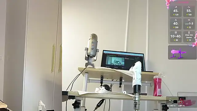 Snapshot of Miss69Ri99 chatting on February 2025 10:15:02 PM Miss69Ri99 online show from February 2025 10:15:02 PM