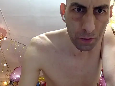 HandsomeAlfie online show from February 2026 01:17:02 AM