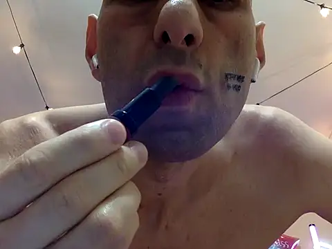 HandsomeAlfie online show from October 2025 10:09:01 PM