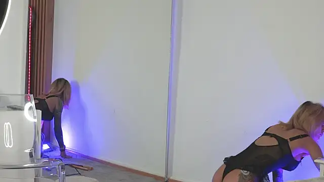 TiffanyMaze online show from April 2026 08:43:01 AM