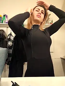 TiffanyMaze online show from March 2026 07:24:01 AM