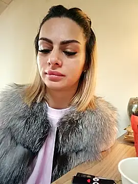 TiffanyMaze online show from April 2026 06:25:02 AM