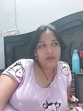 Poojabhabi101 online show from May 2026 06:17:02 PM