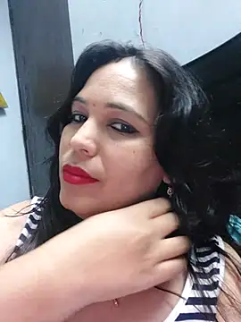 Poojabhabi101 online show from March 2026 06:03:02 AM