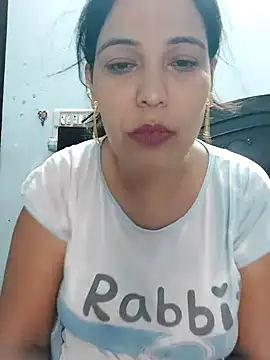 Snapshot of Poojabhabi101 chatting on September 2025 05:34:02 PM Poojabhabi101 online show from September 2025 05:34:02 PM