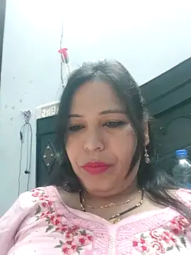 Snapshot of Poojabhabi101 chatting on March 2025 06:10:01 AM Poojabhabi101 online show from March 2025 06:10:01 AM