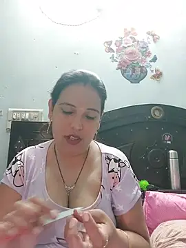Poojabhabi101 online show from May 2026 05:29:01 AM
