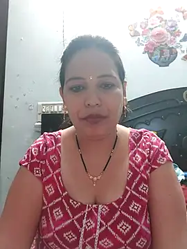 Snapshot of Poojabhabi101 chatting on February 2026 05:48:02 AM Poojabhabi101 online show from February 2026 05:48:02 AM