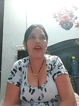 Snapshot of Poojabhabi101 chatting on March 2026 06:24:02 AM Poojabhabi101 online show from March 2026 06:24:02 AM