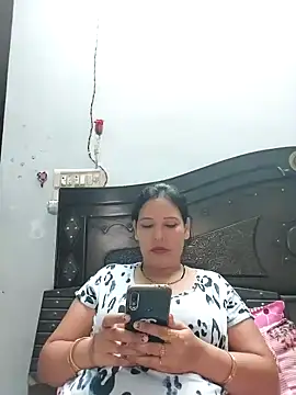 Snapshot of Poojabhabi101 chatting on September 2025 05:52:02 AM Poojabhabi101 online show from September 2025 05:52:02 AM