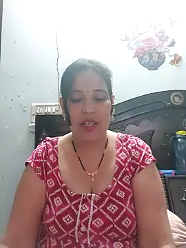 Snapshot of Poojabhabi101 chatting on February 2026 06:45:02 AM Poojabhabi101 online show from February 2026 06:45:02 AM