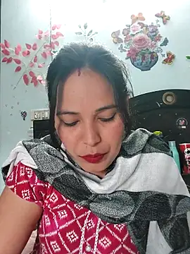 Snapshot of Poojabhabi101 chatting on December 2025 06:17:02 AM Poojabhabi101 online show from December 2025 06:17:02 AM