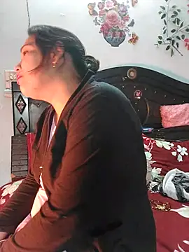 Snapshot of Poojabhabi101 chatting on January 2026 06:20:01 AM Poojabhabi101 online show from January 2026 06:20:01 AM