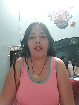 Poojabhabi101 online show from May 2026 06:17:02 AM