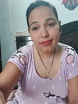 Snapshot of Poojabhabi101 chatting on June 2026 06:20:01 AM Poojabhabi101 online show from June 2026 06:20:01 AM