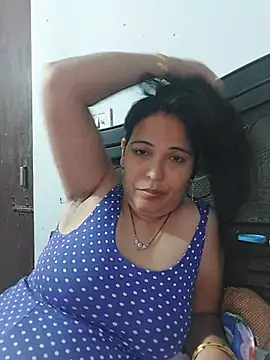 Poojabhabi101 online show from May 2026 06:05:01 PM