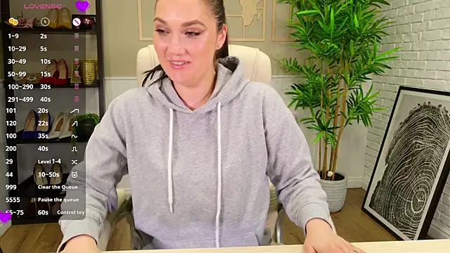 SelineSole online show from April 2026 03:40:02 PM