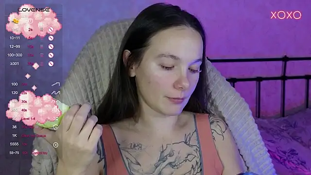 lil luna x online show from October 2025 05:35:02 PM