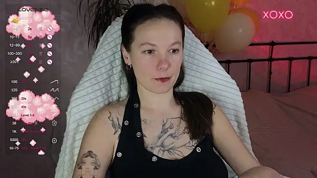 lil luna x online show from February 2026 07:32:01 PM