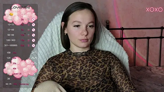 lil luna x online show from February 2025 03:56:02 PM