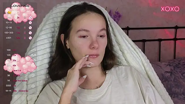 lil luna x online show from October 2025 12:59:01 PM