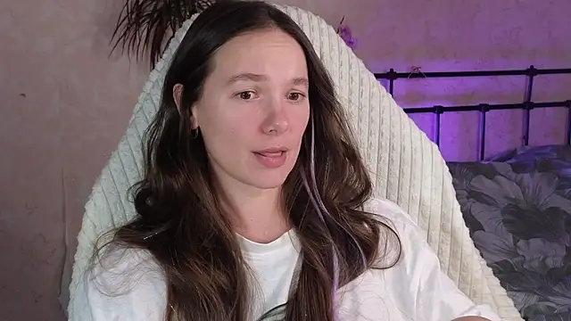 lil luna x online show from March 2026 08:09:01 PM