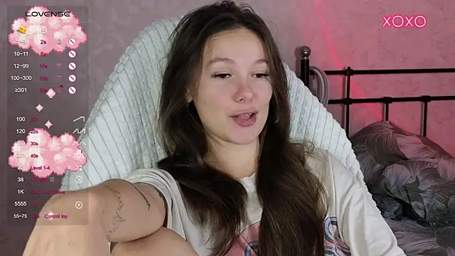 lil luna x online show from September 2025 08:47:01 PM