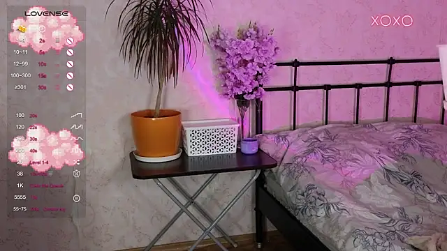 lil luna x online show from November 2025 02:49:01 AM