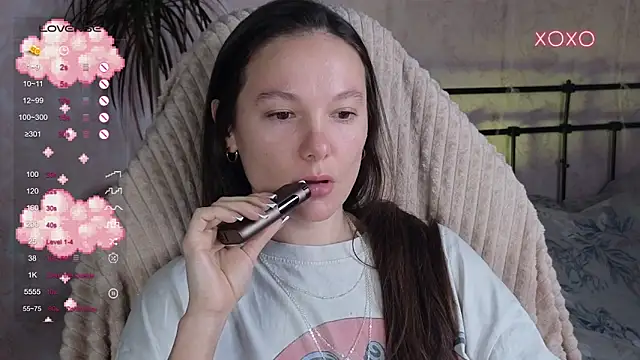 lil luna x online show from February 2026 07:03:01 PM